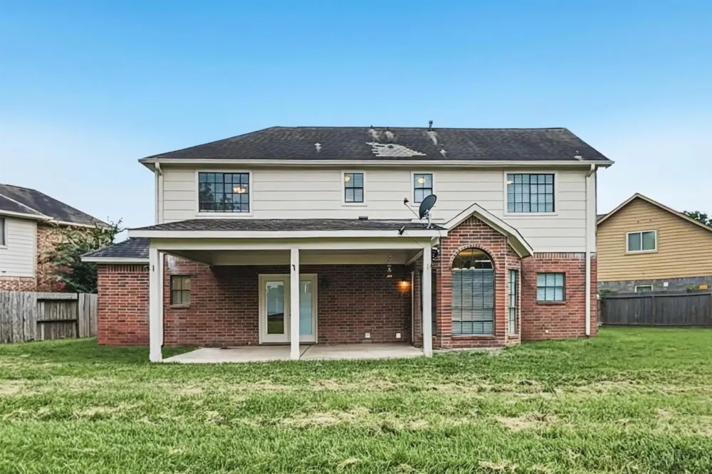 10917 Spruce Drive S La Porte, TX 77571