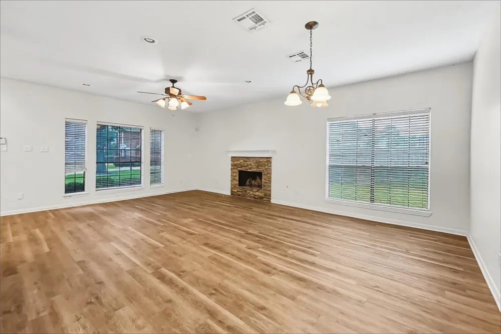 10917 Spruce Drive S La Porte, TX 77571