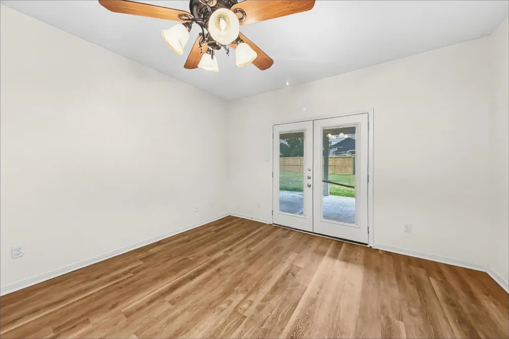 10917 Spruce Drive S La Porte, TX 77571