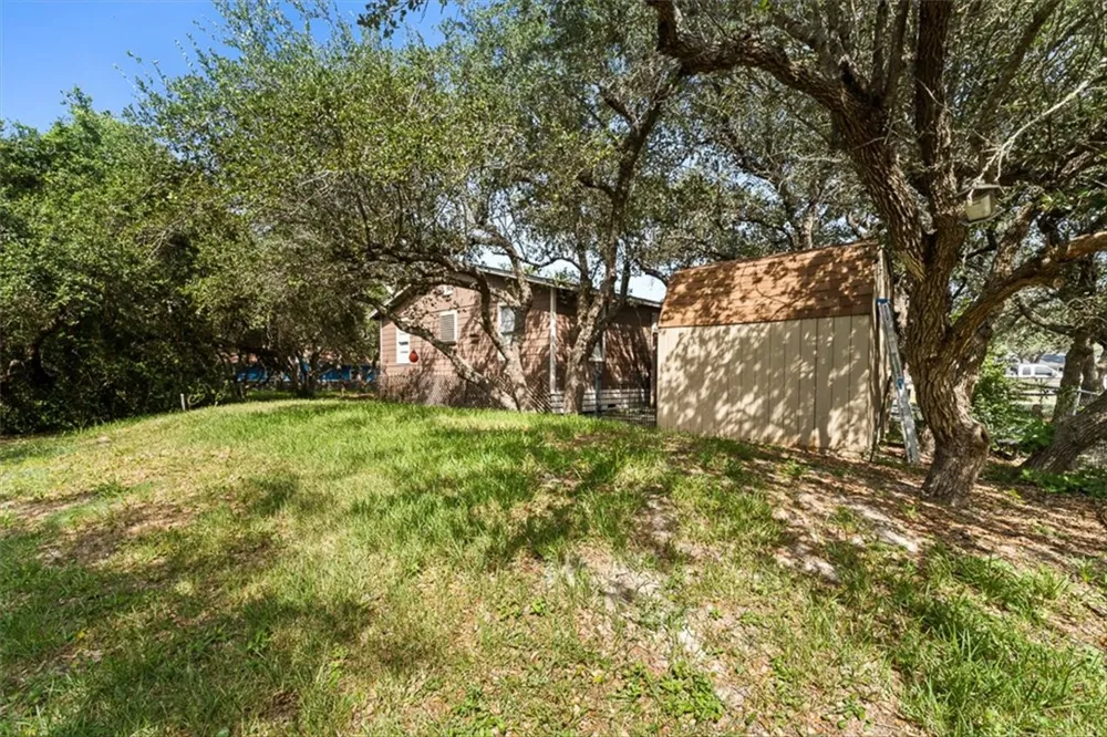 245 Griffith Drive Rockport, TX 78382