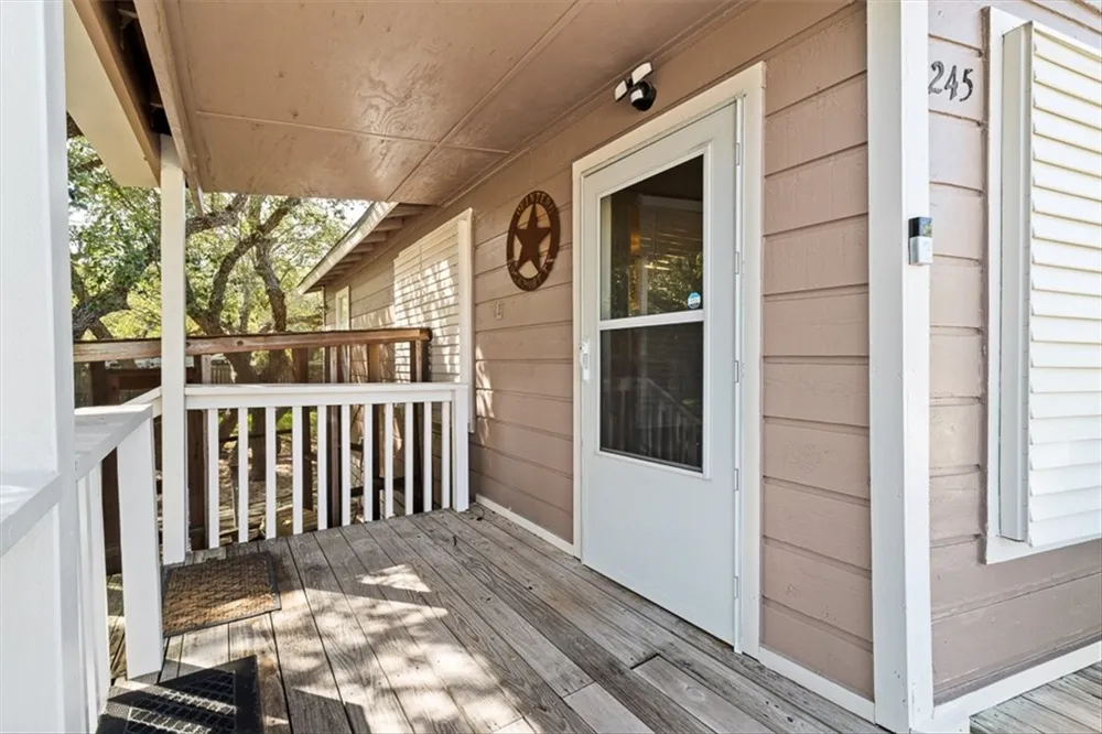245 Griffith Drive Rockport, TX 78382