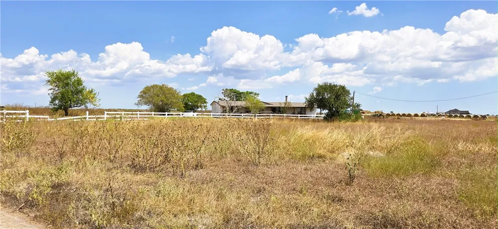 15526 County Road 1510 Odem, TX 78370