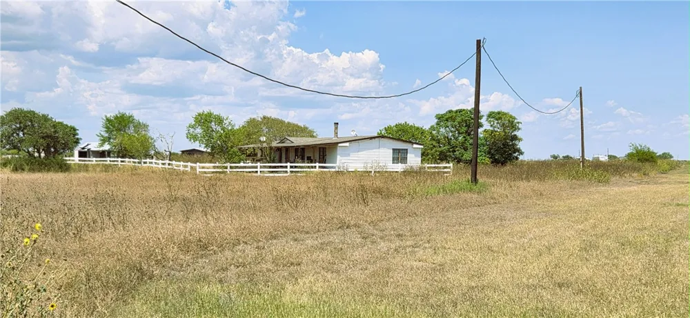 15526 County Road 1510 Odem, TX 78370
