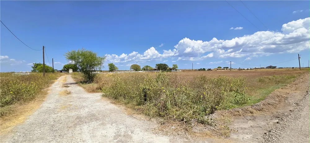 15526 County Road 1510 Odem, TX 78370