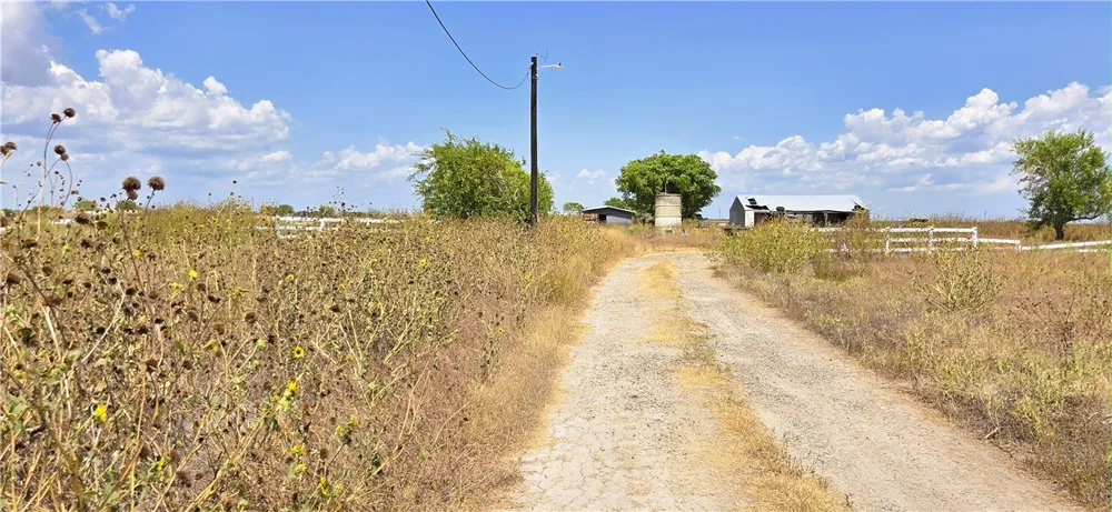 15526 County Road 1510 Odem, TX 78370