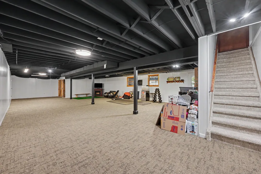 7373 Dell Road Saline, MI 48176
