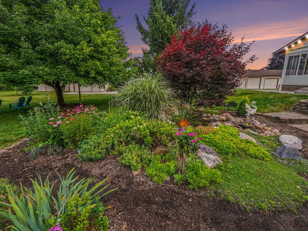 7373 Dell Road Saline, MI 48176