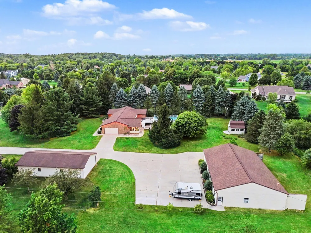 7373 Dell Road Saline, MI 48176