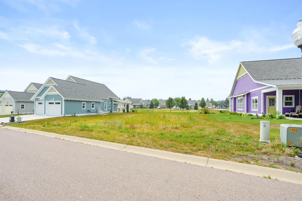7217 Coreopsis Cove Kalamazoo, MI 49009