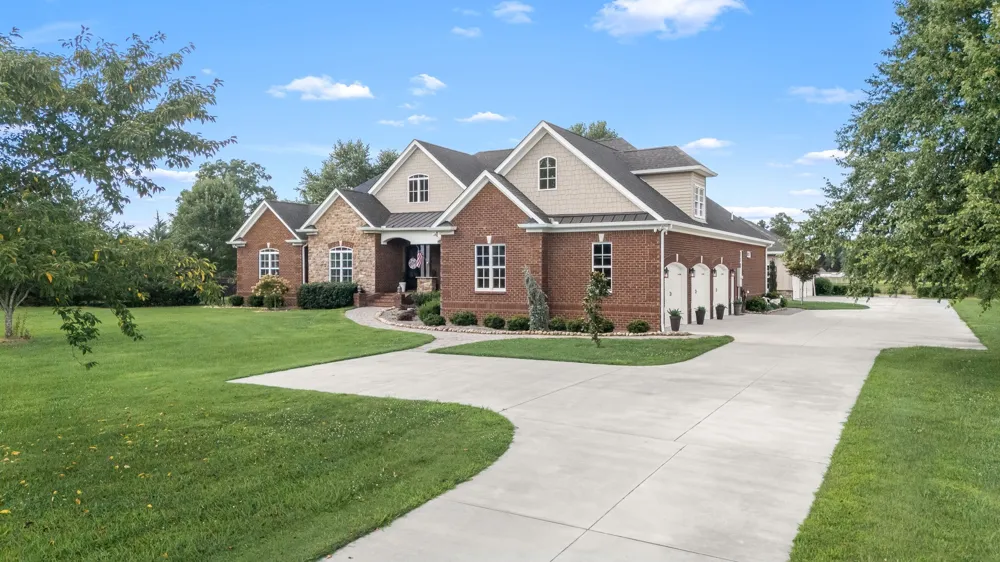 1712 Ledford Mill Rd Normandy, TN 37360