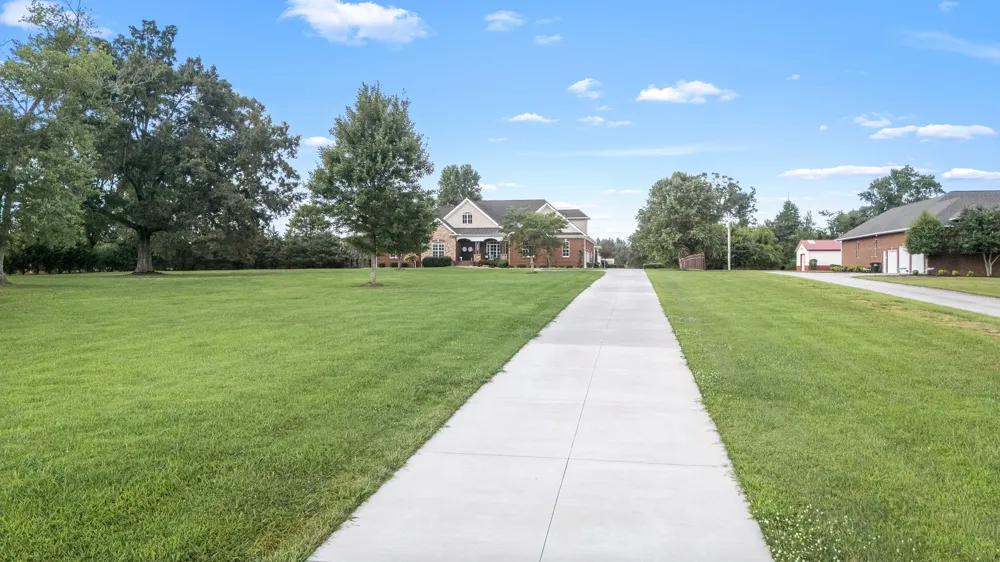 1712 Ledford Mill Rd Normandy, TN 37360