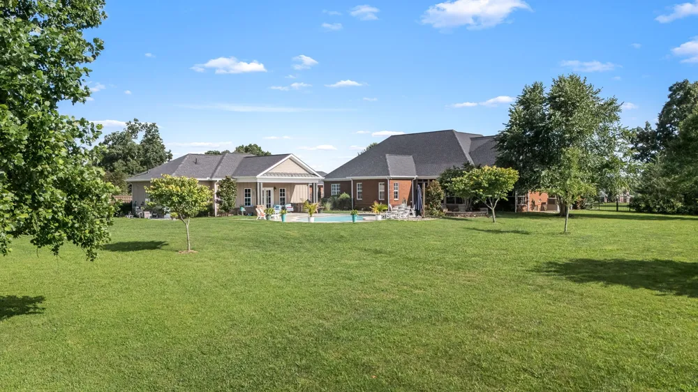 1712 Ledford Mill Rd Normandy, TN 37360