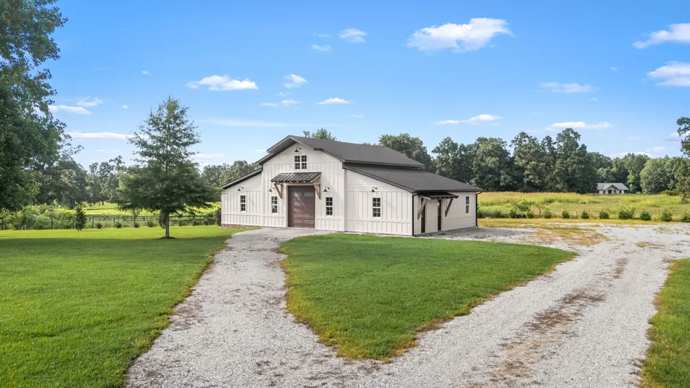 1712 Ledford Mill Rd Normandy, TN 37360