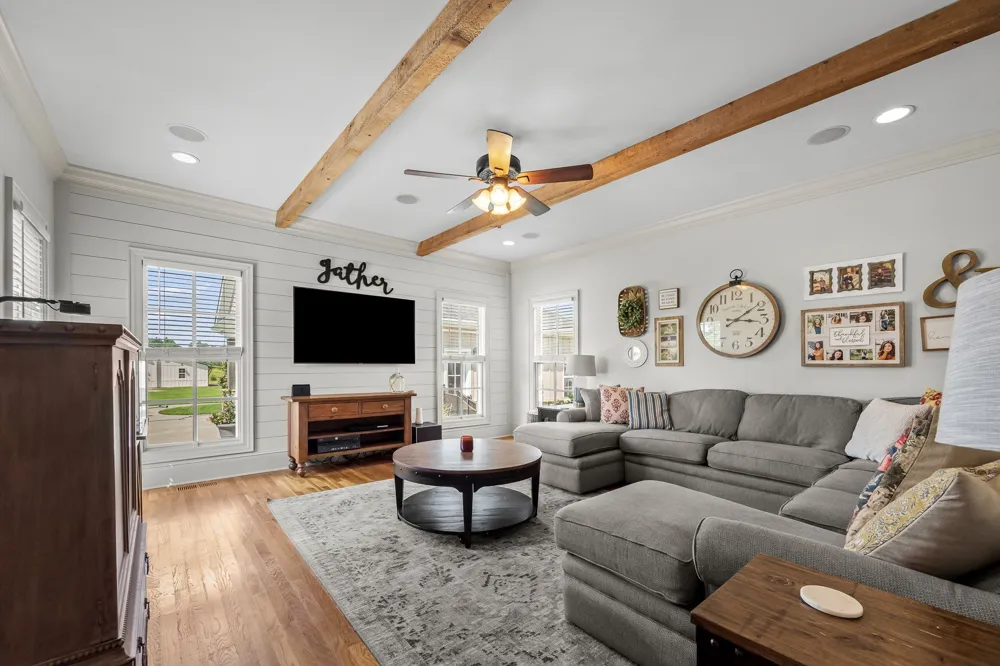 1712 Ledford Mill Rd Normandy, TN 37360
