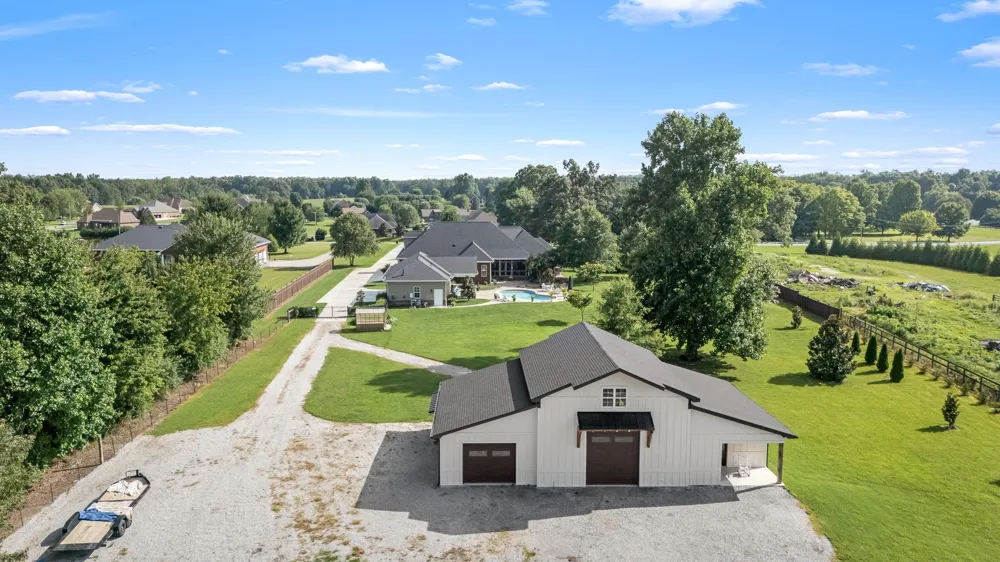 1712 Ledford Mill Rd Normandy, TN 37360