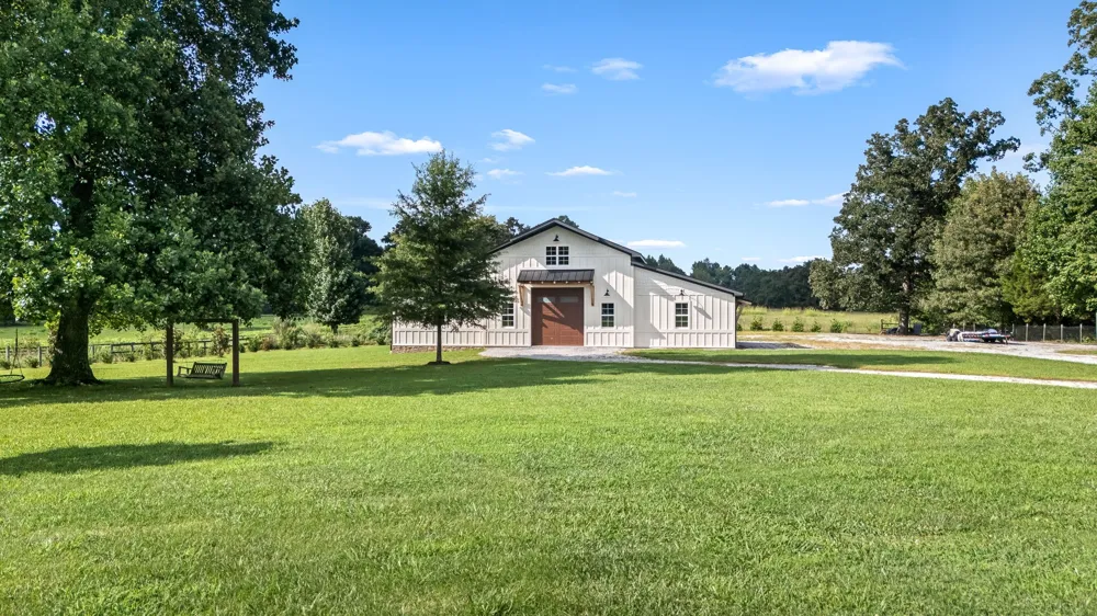 1712 Ledford Mill Rd Normandy, TN 37360