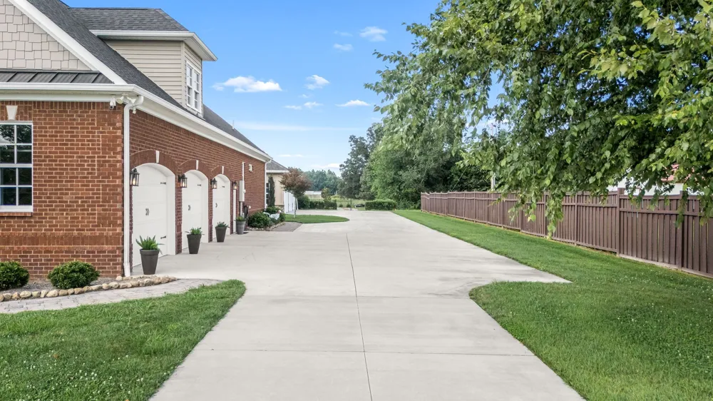 1712 Ledford Mill Rd Normandy, TN 37360