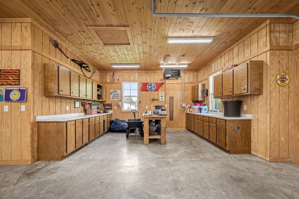 1712 Ledford Mill Rd Normandy, TN 37360