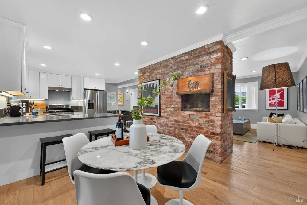 1703 Crinella Drive St. Helena, CA 94574