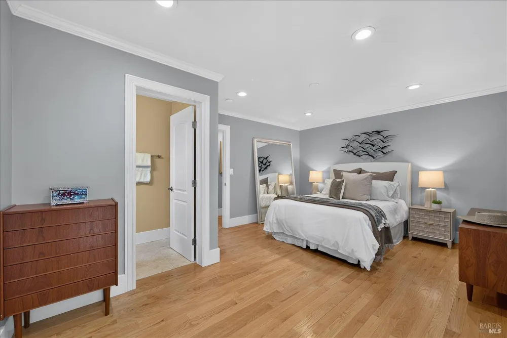 1703 Crinella Drive St. Helena, CA 94574