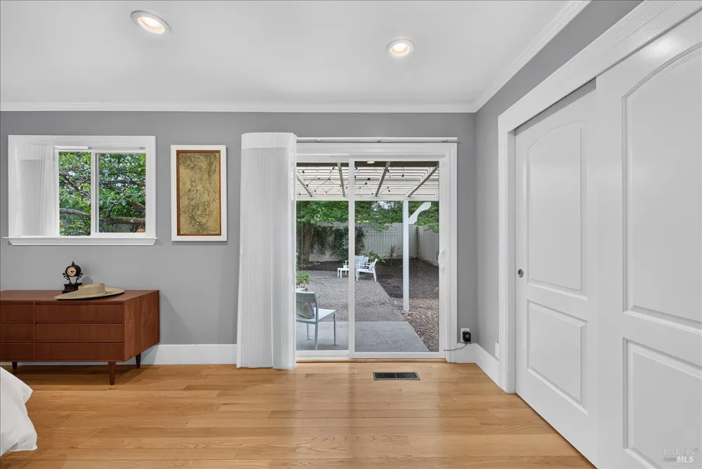 1703 Crinella Drive St. Helena, CA 94574
