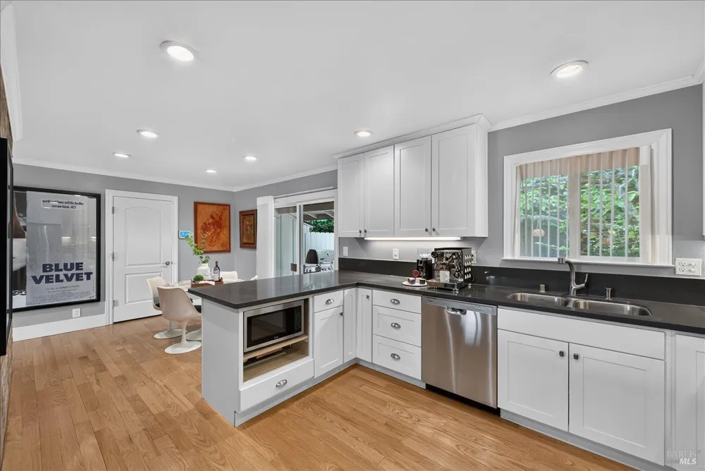 1703 Crinella Drive St. Helena, CA 94574