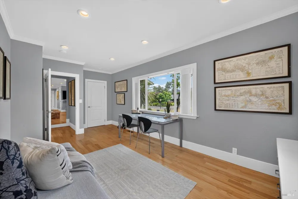 1703 Crinella Drive St. Helena, CA 94574