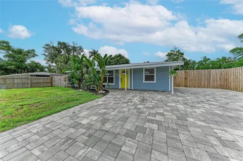3138 WILLIAMSBURG STREET