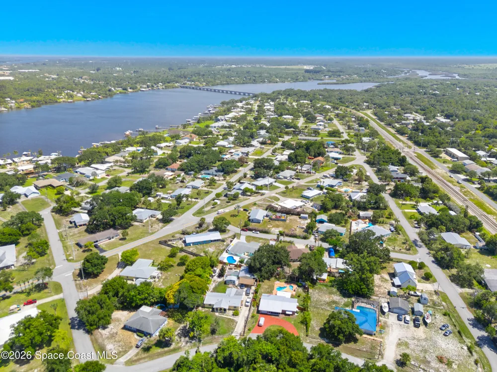 3730 Maple Street Sebastian, FL 32976