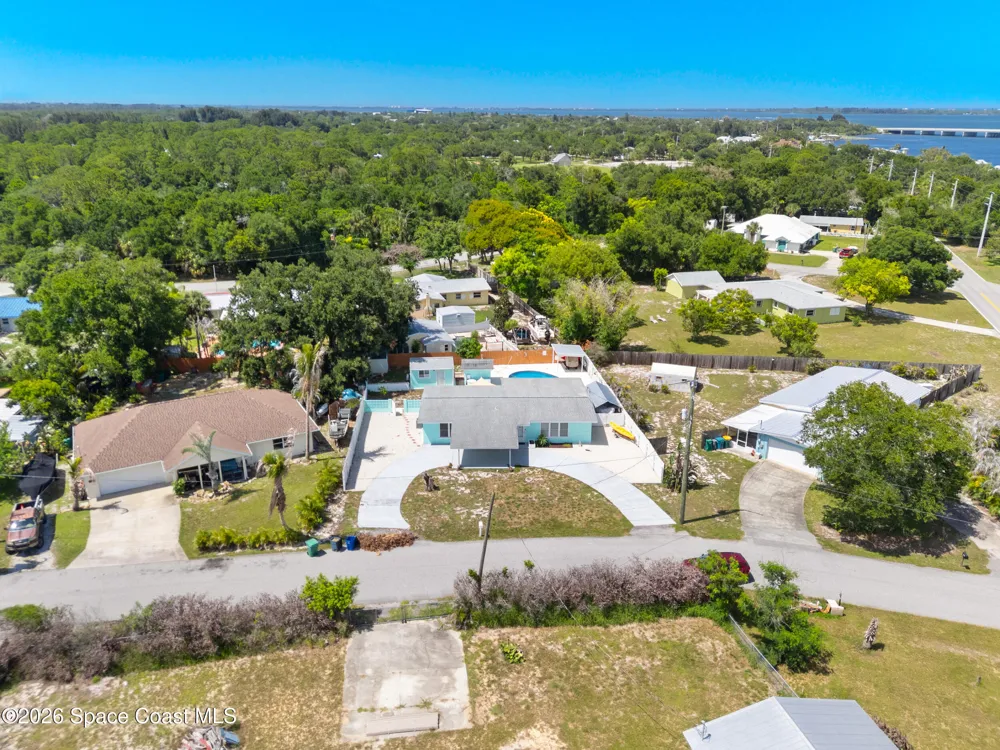 3730 Maple Street Sebastian, FL 32976