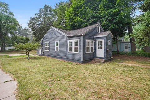 2409 Crozier Avenue