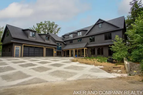 16655 Ten Hagen Drive