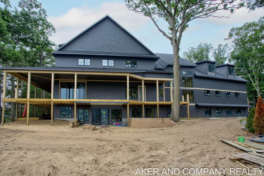 16655 Ten Hagen Drive West Olive, MI 49460