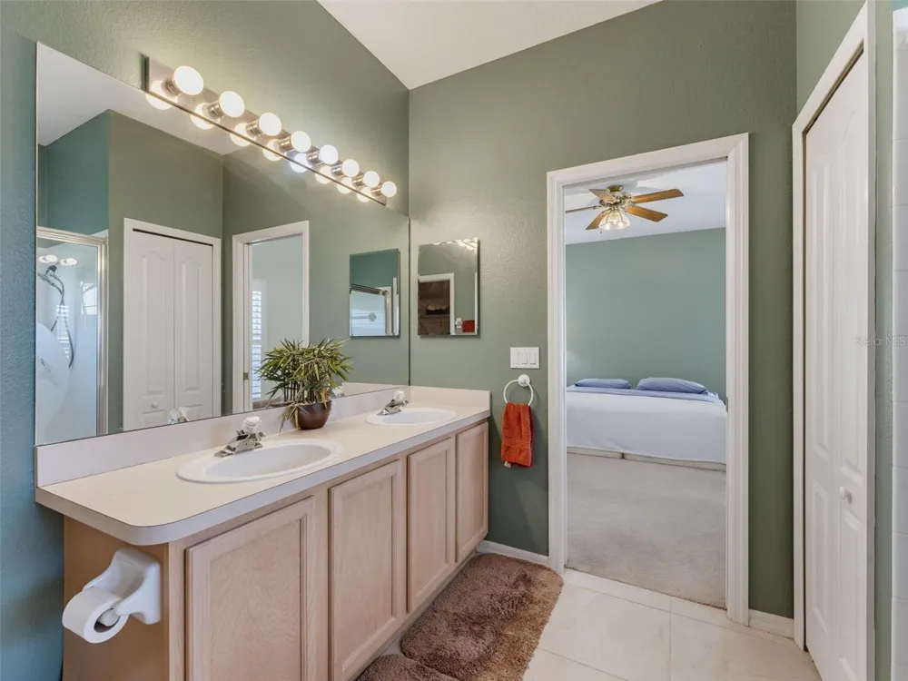2542 SANDY HILL COURT Holiday, FL 34691