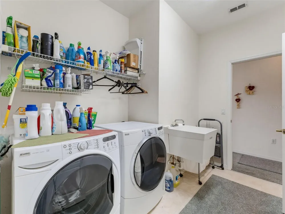 2542 SANDY HILL COURT Holiday, FL 34691
