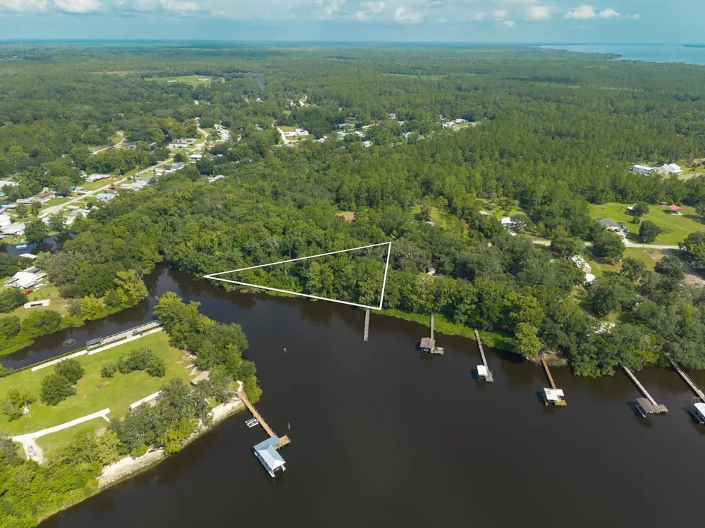102 CEDAR CREEK ROAD Palatka, FL 32177