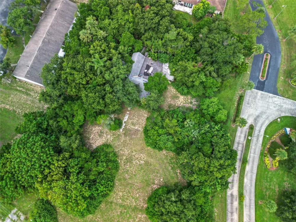 30035 STATE ROAD 19 Tavares, FL 32778