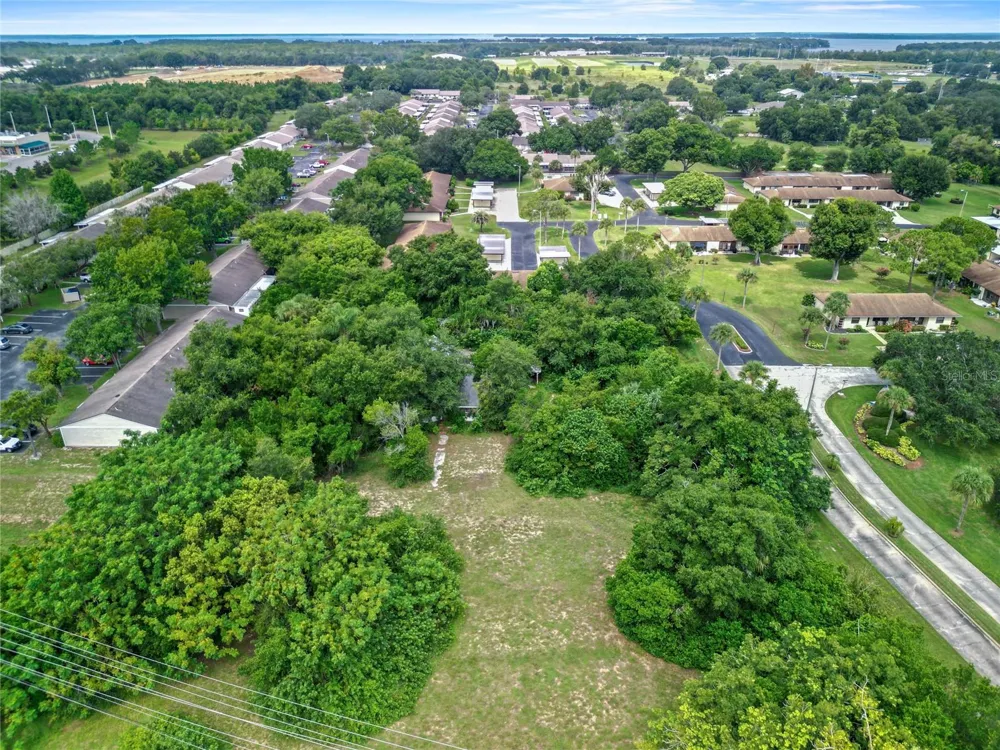 30035 STATE ROAD 19 Tavares, FL 32778