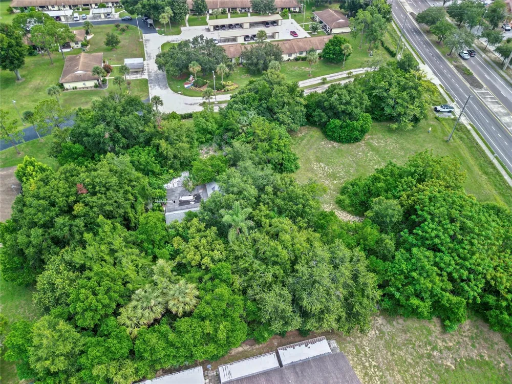 30035 STATE ROAD 19 Tavares, FL 32778