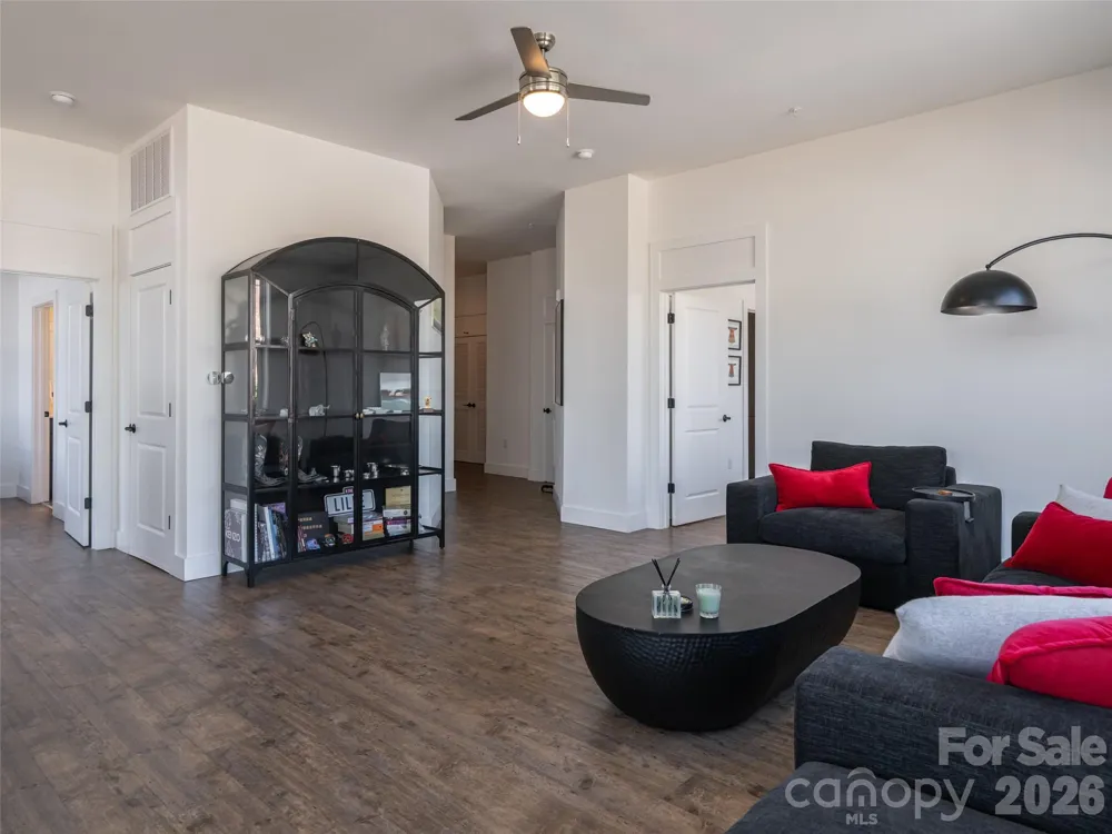 55 S Market Street #515 Asheville, NC 28801