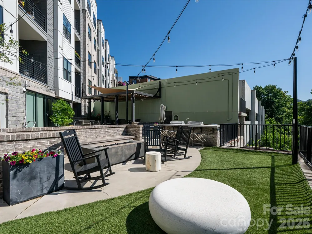 55 S Market Street #515 Asheville, NC 28801