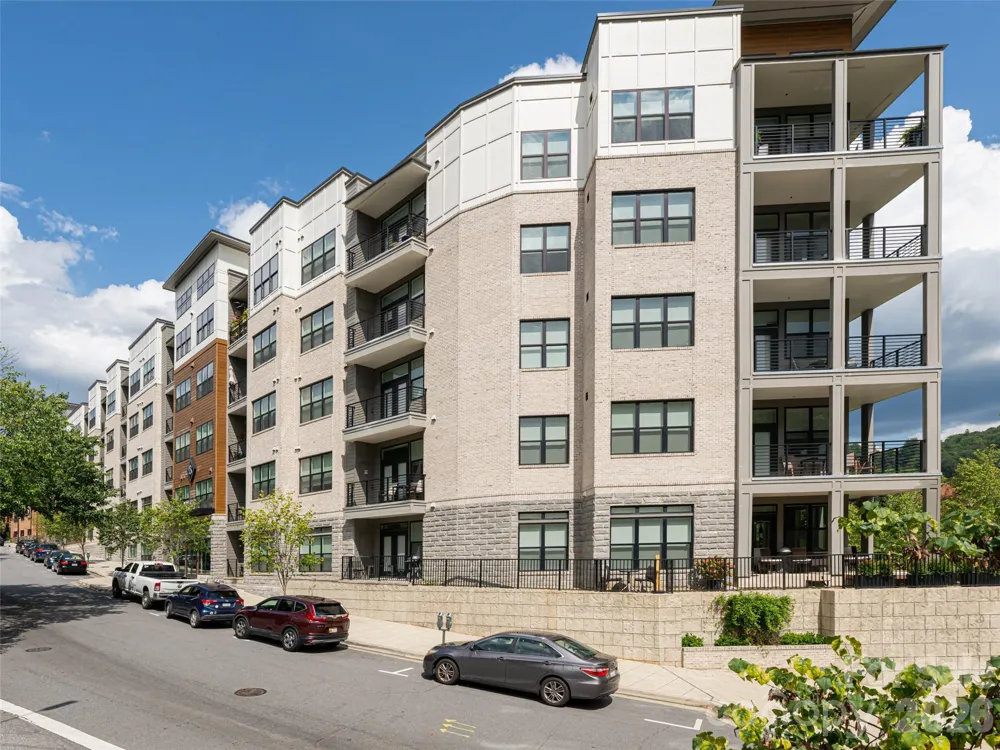 55 S Market Street #515 Asheville, NC 28801