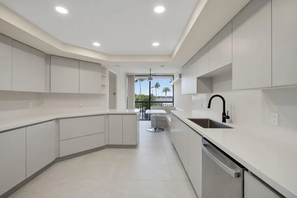 3140 S Ocean Boulevard #101 S Palm Beach, FL 33480