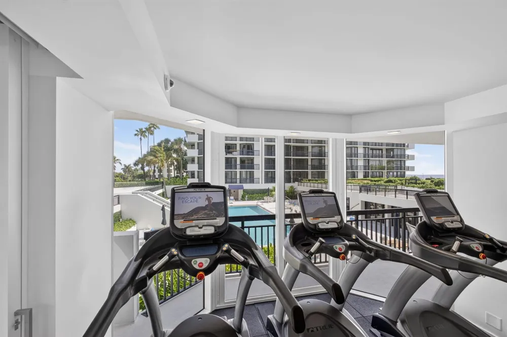 3140 S Ocean Boulevard #101 S Palm Beach, FL 33480