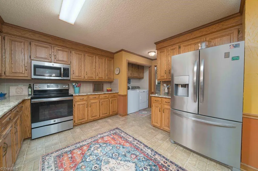 204 Linville Springs Road Kernersville, NC 27284