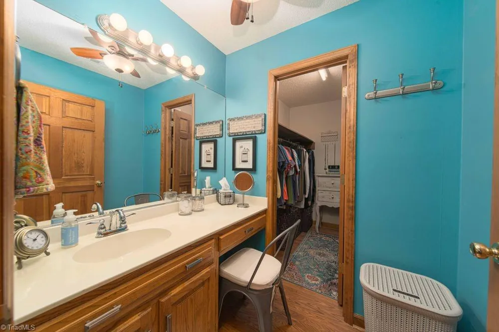 204 Linville Springs Road Kernersville, NC 27284