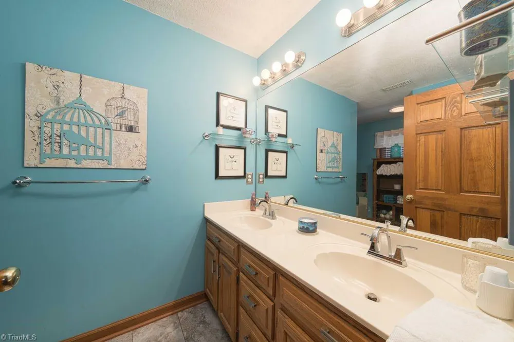 204 Linville Springs Road Kernersville, NC 27284