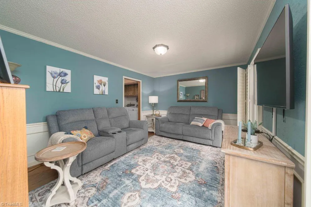 204 Linville Springs Road Kernersville, NC 27284