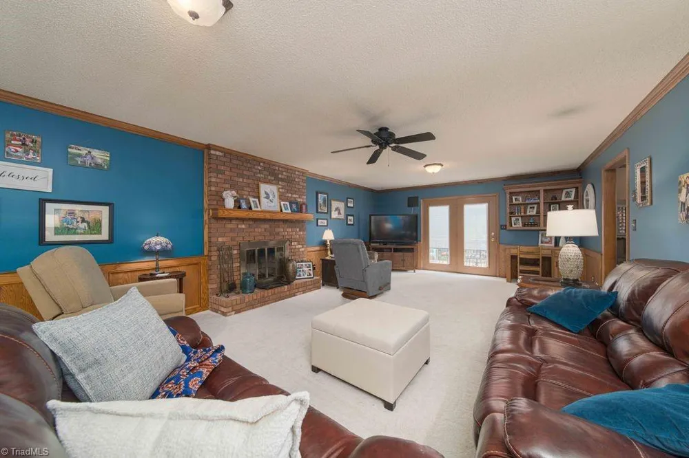 204 Linville Springs Road Kernersville, NC 27284