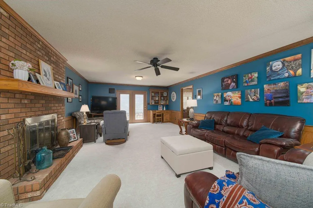 204 Linville Springs Road Kernersville, NC 27284